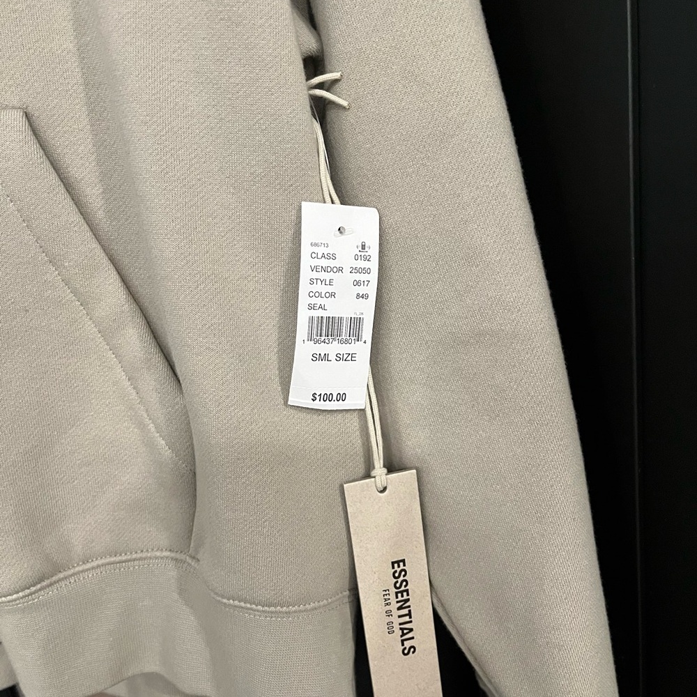 Essentials hoodie - Picture 5 of 7